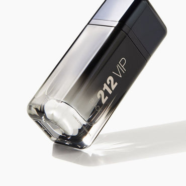 عطر 212 VIP Black أو دو بارفان