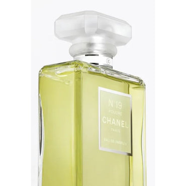 عطر N°19 بودريه أو دو بارفان